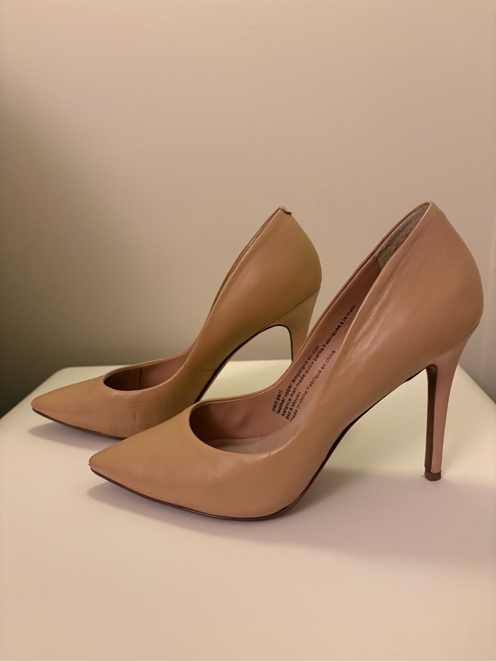 Genuine leather Charles David Nude/Tan Pointed-Toe Stiletto Pumps - Size 8